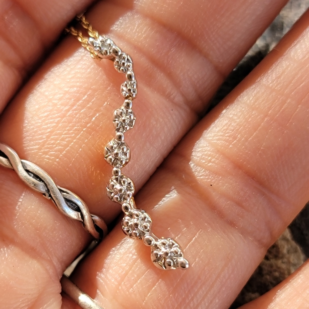 Gorgeous 925 sterling silver vermeil genuine diamond journey necklace